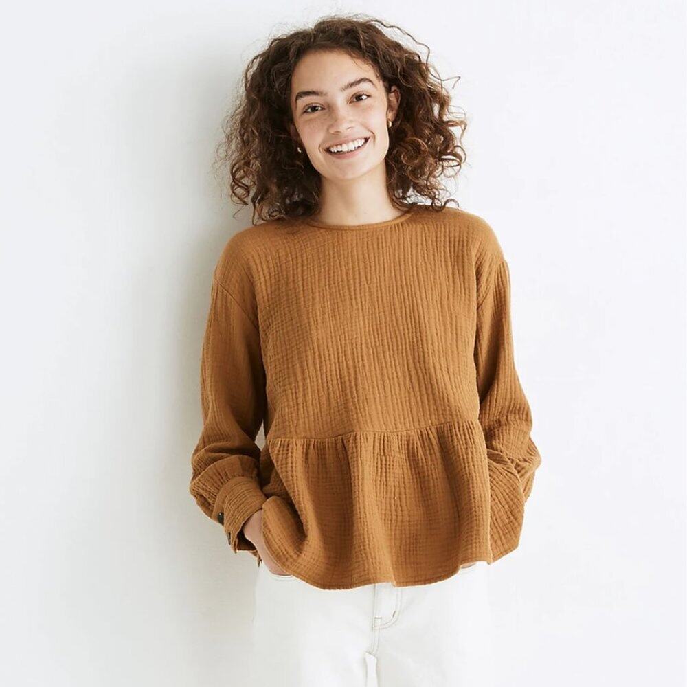 Madewell Lightspun Button-Back Peplum Top